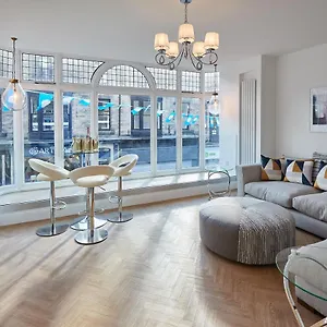  Apartment Host & - Oxford House