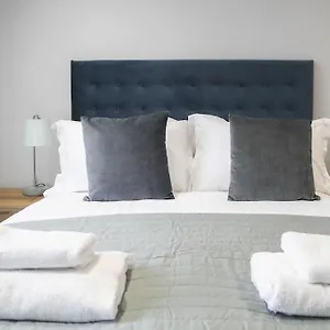  Apartment 45a Oxford Street