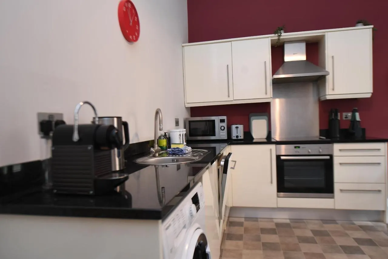 Harrogate Self Catering - Regent'S Court Cherry Suite