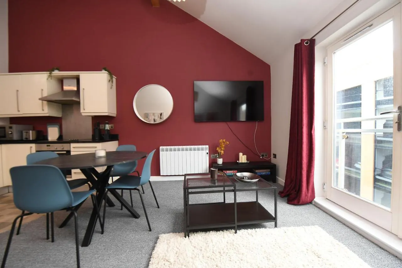Harrogate Self Catering - Regent'S Court Cherry Suite
